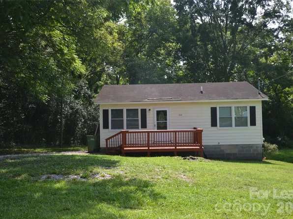104 S Gregory St, Lancaster, SC 29720