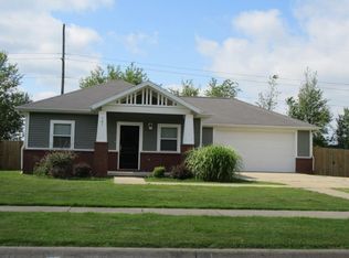 501 Lucian Ln, Springdale, AR 72764