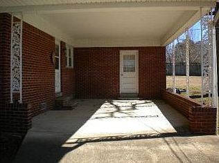 4th image of 160 Greenlawn Ave