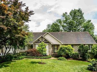 1126 S Dogwood Dr, Harrisonburg, VA 22801