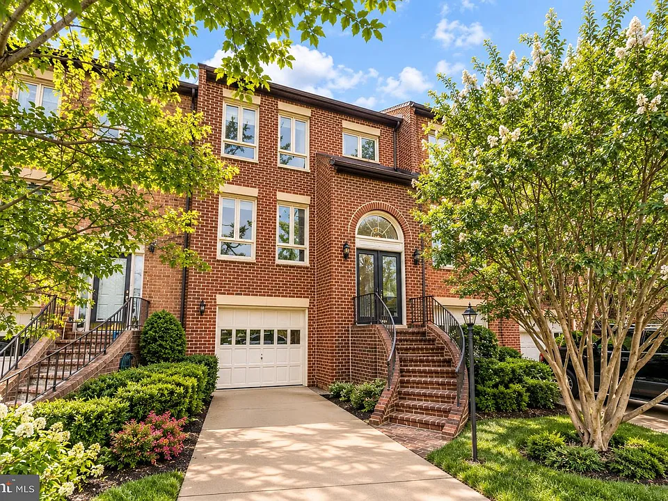 10220 Baltusrol Ct