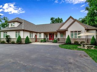 359 N Forest Rd, Buffalo, NY 14221