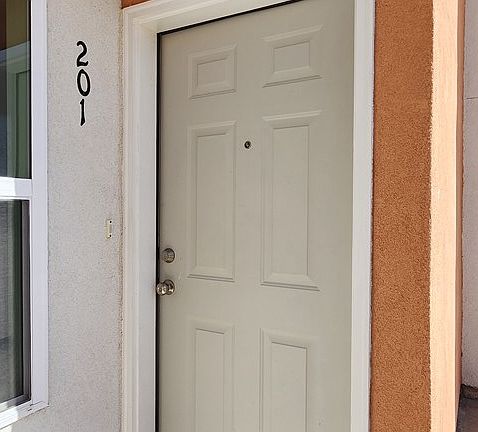 2nd image of 118 Grass Valley Rd #201