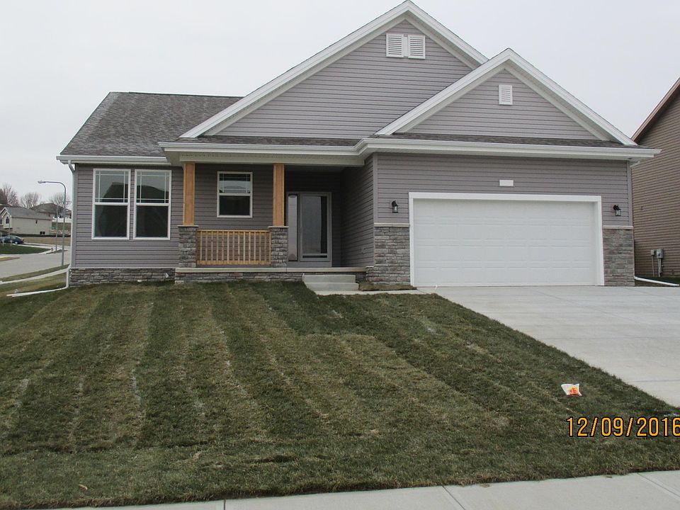 1st image of 2127 Alexandra Dr