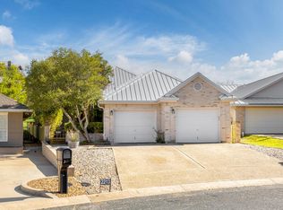 2213 Rock Creek Dr, Kerrville, TX 78028