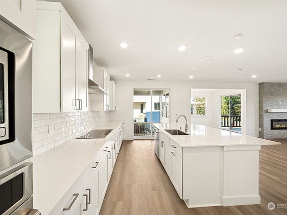 2nd image of 16008 210th Avenue E