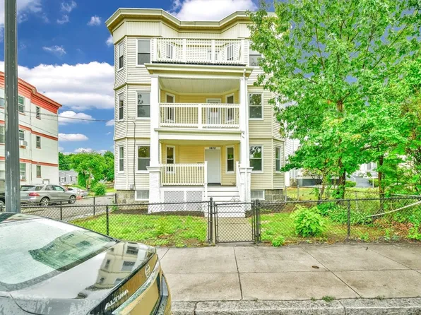 1420 River St, Hyde Park, MA 02136