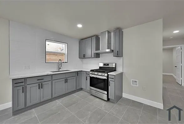 2 bed, 1656 sqft, $1,500 — Photo 2