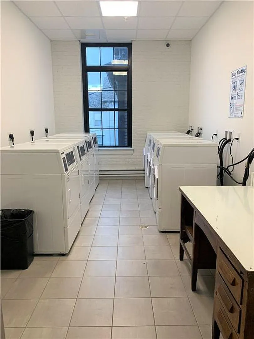 Building Photo - 36 Cromwell St #309