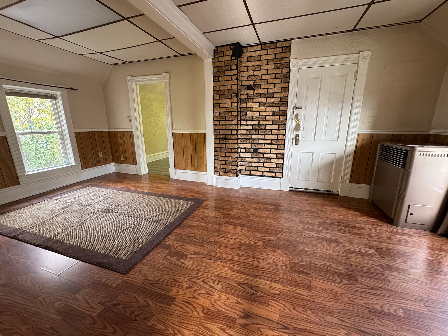 2 bed, 1100 sqft, $1,050 — Photo 4