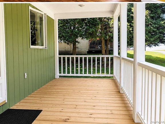 3rd image of 55 Glenacom Road