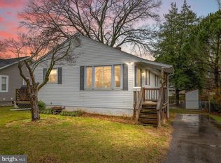 219 Glen Rd, Pasadena, MD 21122