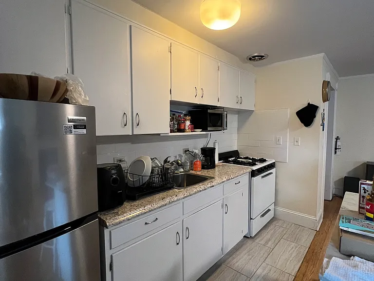 200 Nassau St #2 — Photo 1