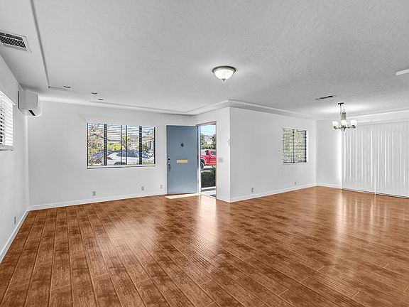 3rd image of 3346 33rd St