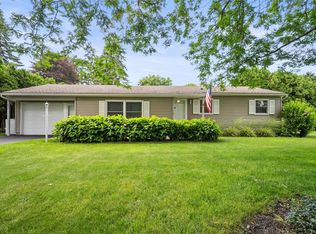 832 Jaclyn Ln, Webster, NY 14580