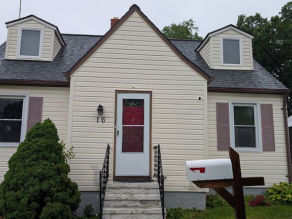 4th image of 16 Evans Ave