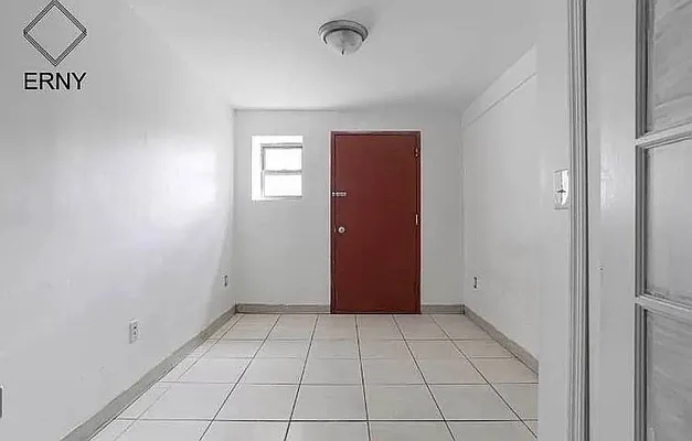 Rented by ERNY LLC | media 17