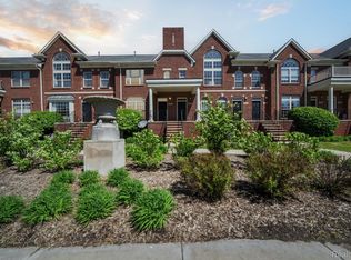 3201 Newbury Pl, Troy, MI