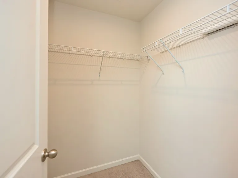 2161 Brokeshire Dr — Photo 4