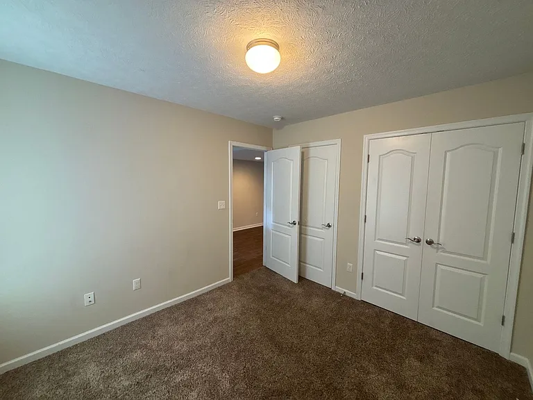 50 Gloucester Dr — Photo 10