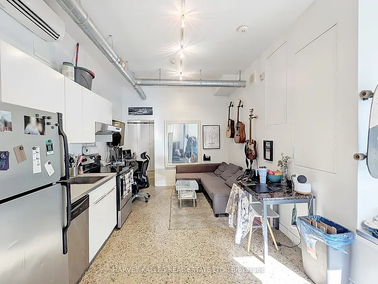 214 Bathurst St #B1 — Photo 3