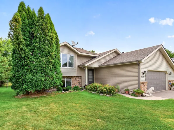 3212 Sunset Lake Dr, Burnsville, MN 55337