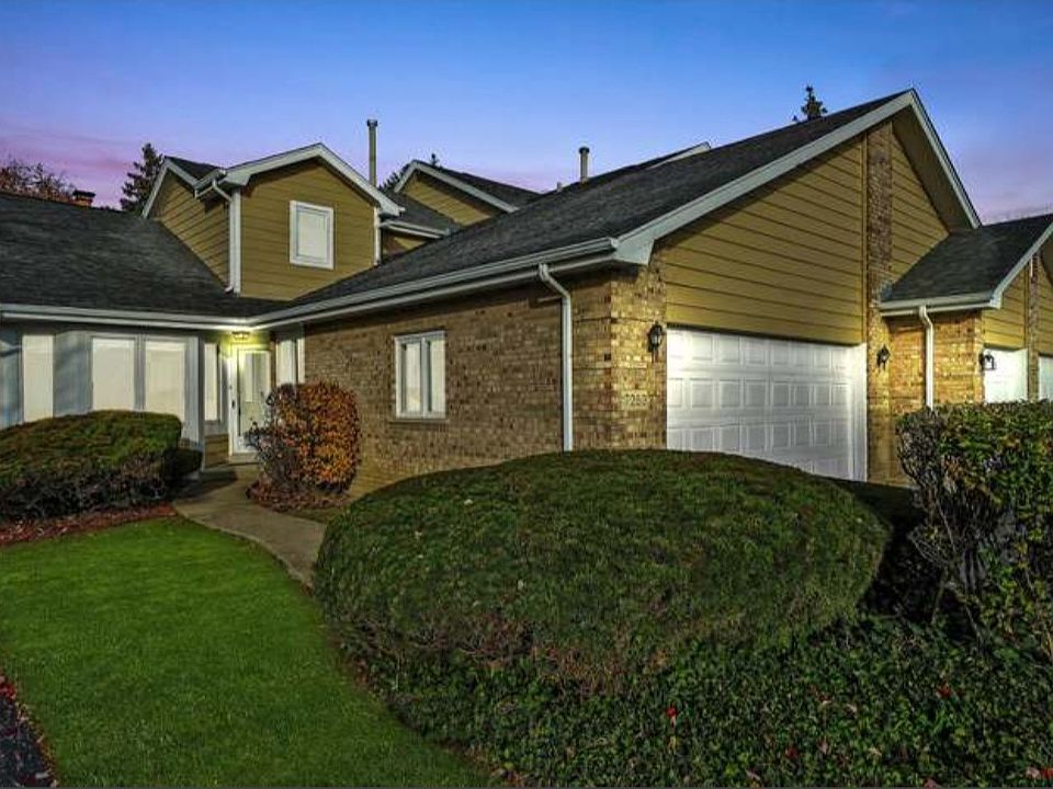 1st image of 17253 Lakebrook Dr #A