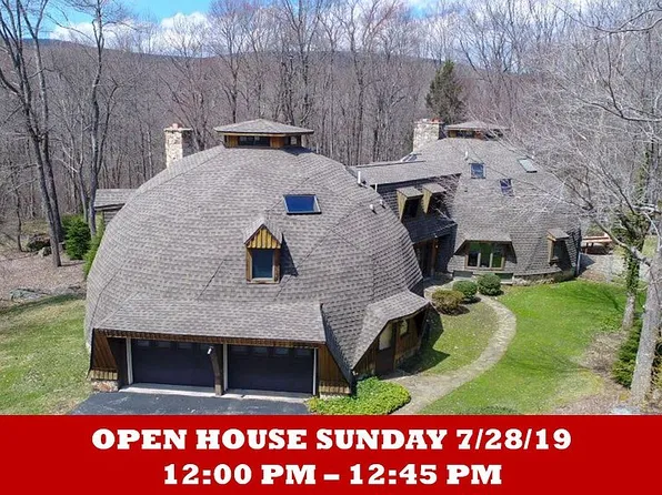 288 Shady Oak Dr, Johnstown, PA 15905