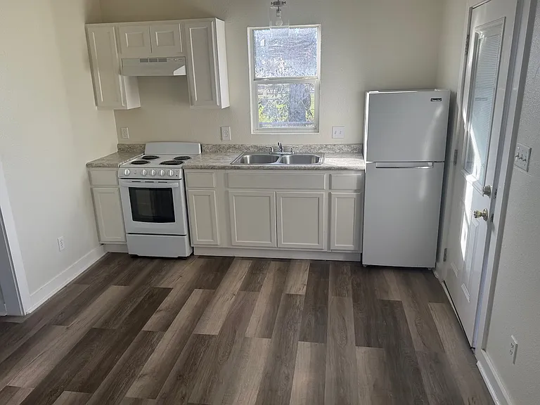 4810 John Victor Dr #2 — Photo 9