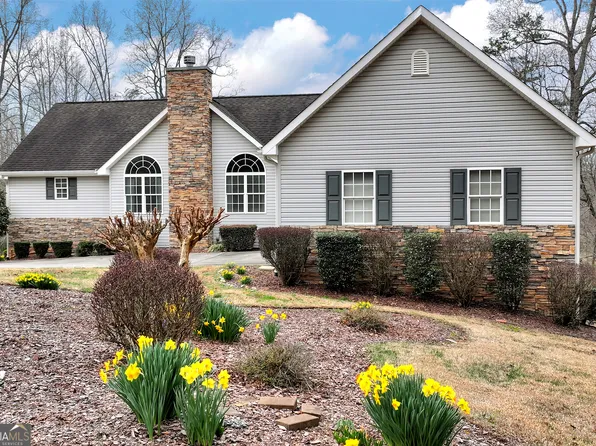 674 Upper Stair St, Clarkesville, GA 30523