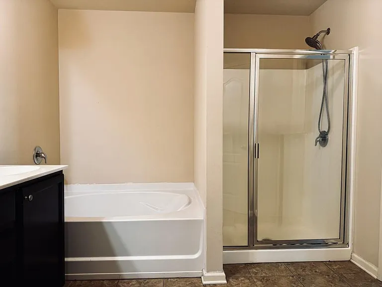 2214 Spicy Pine Ln — Photo 13