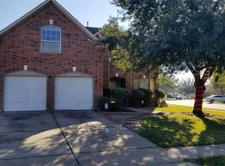 9002 Solara Bend Ct, Houston, TX 77083