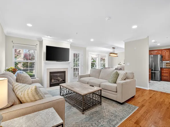 34 Marina Drive image 1 of 29