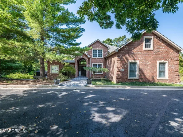 818 Holiday Dr, Jefferson City, MO 65101