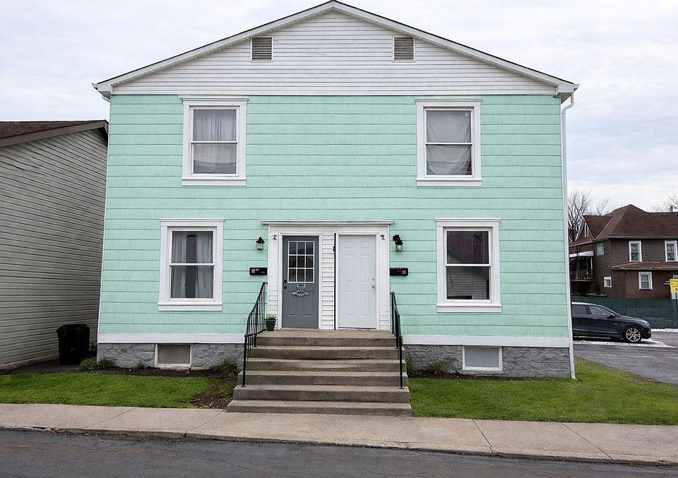 1st image of 320 W Birch St