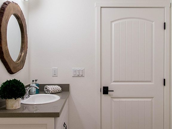2nd image of 14339 Whittier Blvd #1