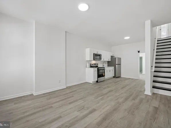 1216 W Firth St, Philadelphia, PA 19133