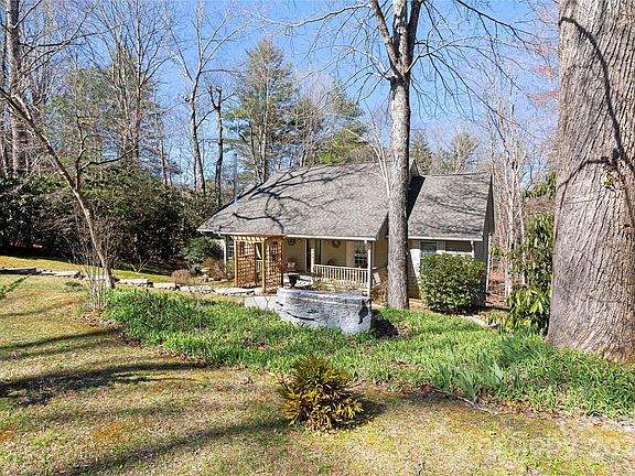 4th image of 732 Knob Rd