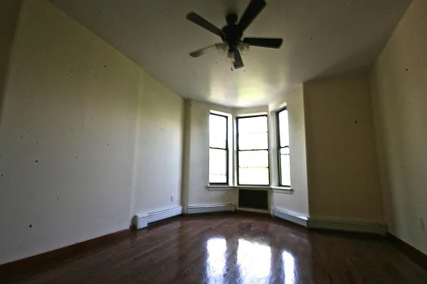 Rented by Rental Solutions Inc | media 4