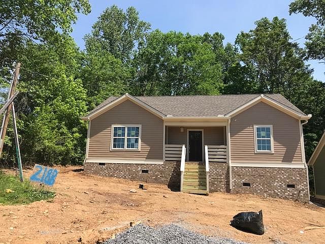 1st image of 218B Orchard Ln
