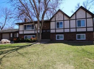 6571 Rustic Rd SE, Prior Lake, MN 55372