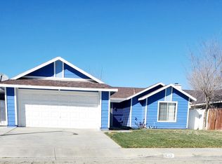 629 Twinberry Ln, Lancaster, CA 93534