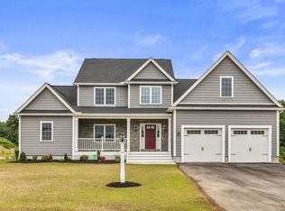 10 April Way, Millis, MA 02054