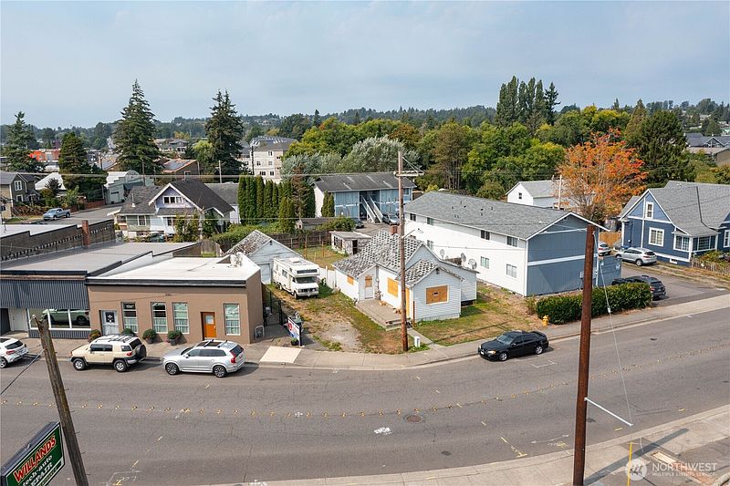 3rd image of 5709 3rd Avenue
