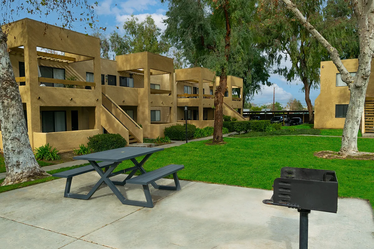 Building Photo - Rivera Apartments