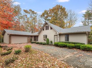 56 Whitaker View Rd, Fairview, NC 28730