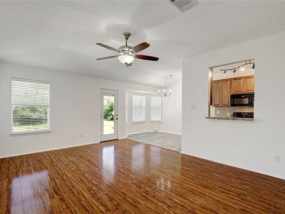 4th image of 12105 Verchota Dr