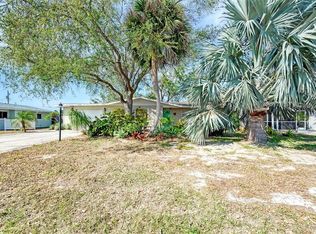 1516 Saint Clair Rd, Englewood, FL 34223
