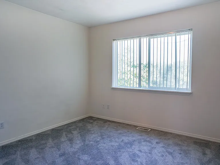 1505-1519 W Hyacinth Ln #D — Photo 15