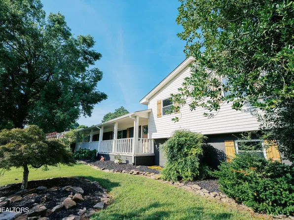 912 Naples Rd, Knoxville, TN 37923
